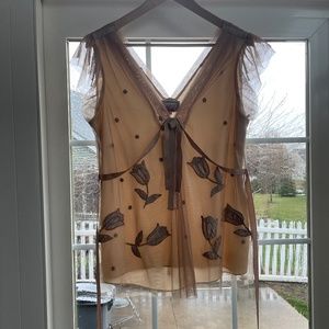 ANTHROPOLGIE-Embroidered Tank Top